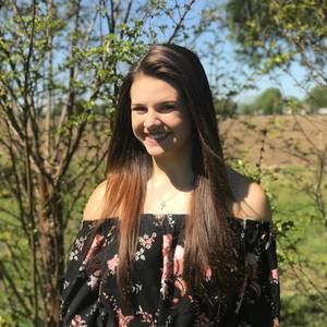 Meet your Posher, Hannah